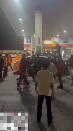 山东临沂五路高架桥下中鲁石化发生暴力事件