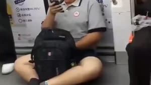 这是真的青春期到了，在地铁上直接开始活塞运动